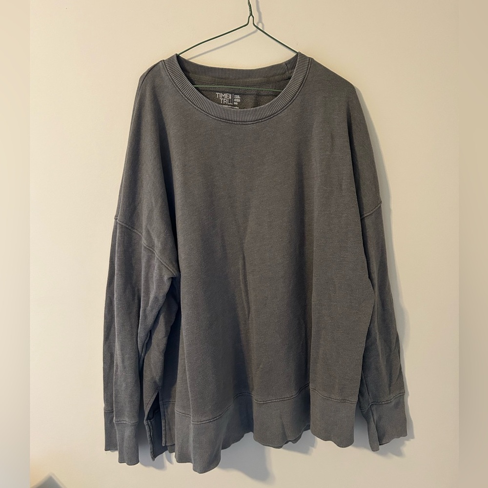 Sweatshirt